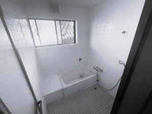 在来浴室
タイル張り
戸建浴室
在来タイル浴室
タイル張り浴室