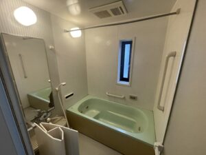 浴室交換工事
浴室リフォーム
TOTOサザナ
インプルホーム
implehome