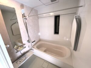 浴室交換工事
浴室リフォーム
TOTOサザナ
インプルホーム
implehome